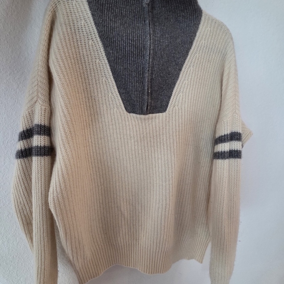 Women's Cream and Gray 360 Cashmere Sweater - Picture 6 of 9